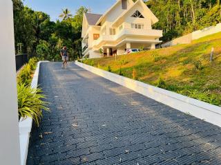 Trinity Villa Home Stay - 9