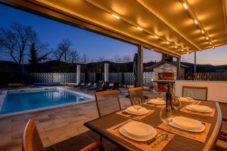 Decimum - Private Luxury Villa with Heated Pool & Spa near Split - 5