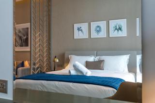Ahlan HH - Charming Studio at Damac Prive with Canal View - 8