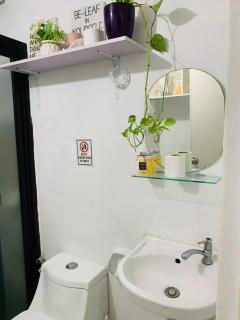 Calm & Cozy Hideaway - 4