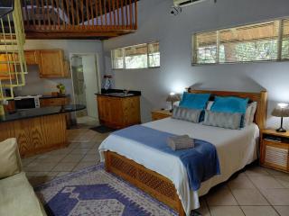 Selati 103 Guest Cottages - 9