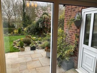 Cheshire apartment - garden view - 3
