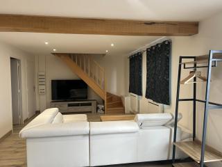 Maison situé à coté du parc des volcans d'auvergne - 0