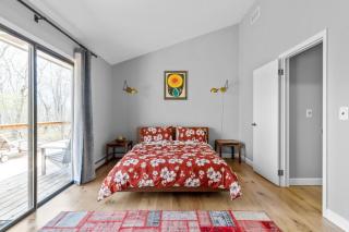 Newly Renovated Montauk House - Walk to the Beach - 6
