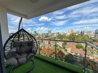 Stylish 2-Bedroom in Westlands, Views, Pool & Gym - 9