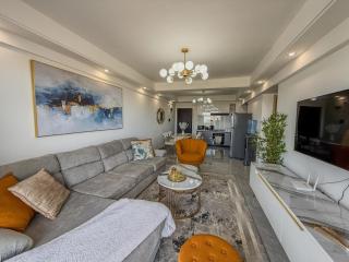 Stylish 2-Bedroom in Westlands, Views, Pool & Gym - 7