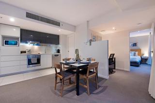 H'Residences 1 Bedroom Retreat - Central Location - Level 14 - 2
