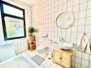 6-Raum-Wohnung, 800m zum Zentrum und 300 m zum Hauptbahnhof - 9