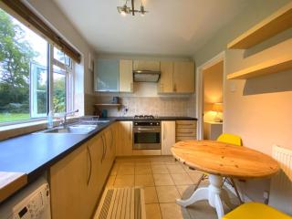 2 Bedroom Apartment From Travaal - 4