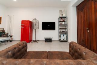 Loft Hangar in Como Lake center & Private Parking - 9