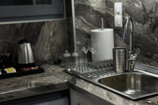 ΜΤ the balcony - 7