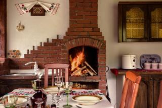 One Bedroom - Transylvanian Home - BBQ & Pool - 4