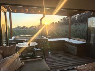 Noah's Raft - House Boat - 5