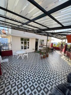 Stayenest Mashobra with balcony view - 8