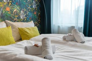 Central & Spacious 2 BR Apartment - 1