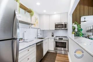 Modern Lake Geneva Condo with Pool and Patio - 2