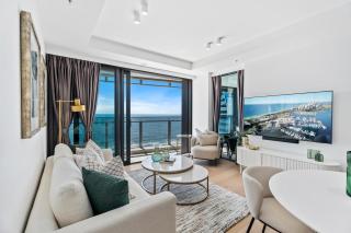 Luxury Coastal 2BR Jewel North | Pool - 9