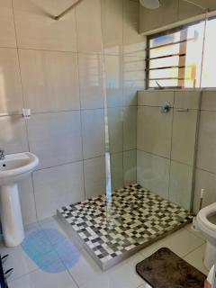 Wake Up Fresh Guest House - 3