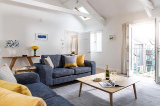 Curno - Sail Lofts, St Ives, 2 Bedroom Apartment - 1