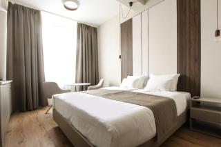 Gravity Apartments & Bar - 2