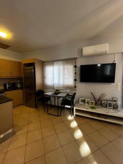 Piraeus Modern 1BR Impeccable Well-Maintained - 4