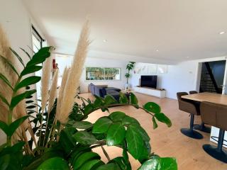 Villa moderne - piscine chauffée, terrasse & calme - 2