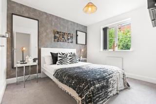 Cozy Work-ready Home with Netflix in Brierley Hill, Comfort for Business & Leisure - 7