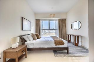 Subtly Luxurious 1BR in Marina Bay Reem - 2