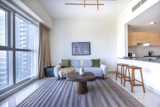 Subtly Luxurious 1BR in Marina Bay Reem - 6