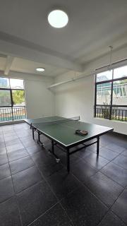 Luxury 2BR, King & Queen Beds, 13th Floor City Views, Pool & Gym, Westlands - 9