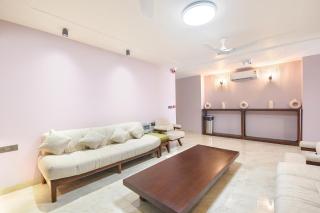 FabHotel The White Cliff Inn - 1