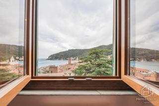 Historic Castle Villa 1 - Sea View & Garden - 8