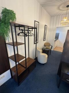 Globotel Studio Apartments - 7