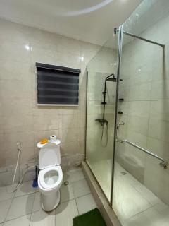 Luxury One Bedroom Apartment in Osapa Lekki - 4