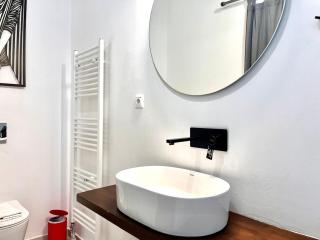 New! 1BR Acropolis View Gem in Pangrati - 2