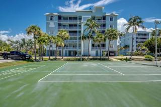 Peaceful Escape Near Beach with Relaxing Coastal Charm - South End Island Serenity - Roelens - 9
