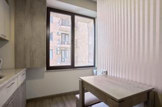 KeyGo Aparts #0233 - key to the center of Yerevan - 1