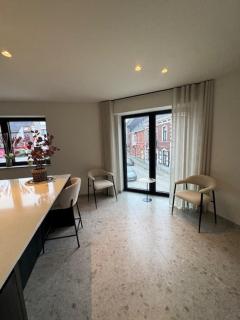 The Corner-LISETTE - 7