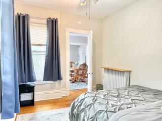 OakPk/PublicTran/2bd/sleep6/WiFi/Chgo/Lndry/Garage - 5