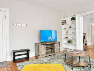 OakPk/PublicTran/2bd/sleep6/WiFi/Chgo/Lndry/Garage - 3