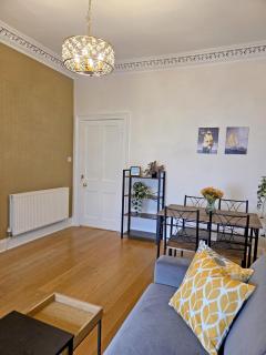 Lovely Immaculate Flat by Edinburgh Meadows - 6