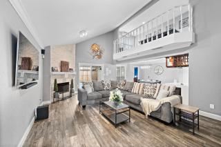 House with pool-parking-Wi-fi-pet friendly-games - 9
