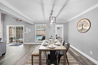 House with pool-parking-Wi-fi-pet friendly-games - 6