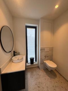 The Corner-GILBERT - 3