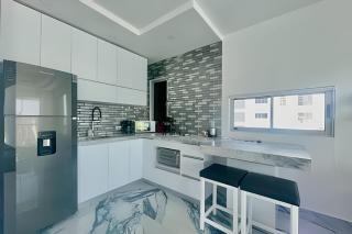 Yin Yang Suite - 3