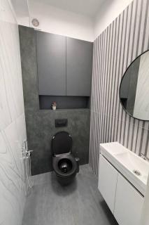 Modern Penthouse with Large Terrace & Stunning Sunset Views - 1