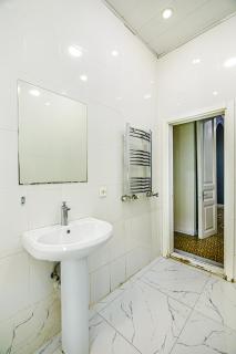 Nizami Cozy Apartments by Bakhtiyar - 5