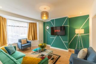 Stylish 3-Bedroom Home near Southampton General Hospital - 9
