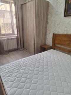 Quiet Apartment in City Center - 5