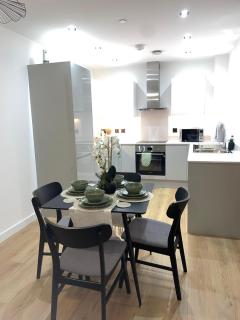 Scholars Quarter - 1 Bed - Sleeps 2 - Jewellery - 6